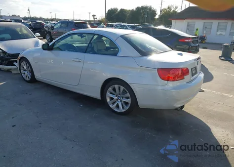 2013 BMW 328I z USA, uszkodzony, nr VIN WBADW3C55DJ526582